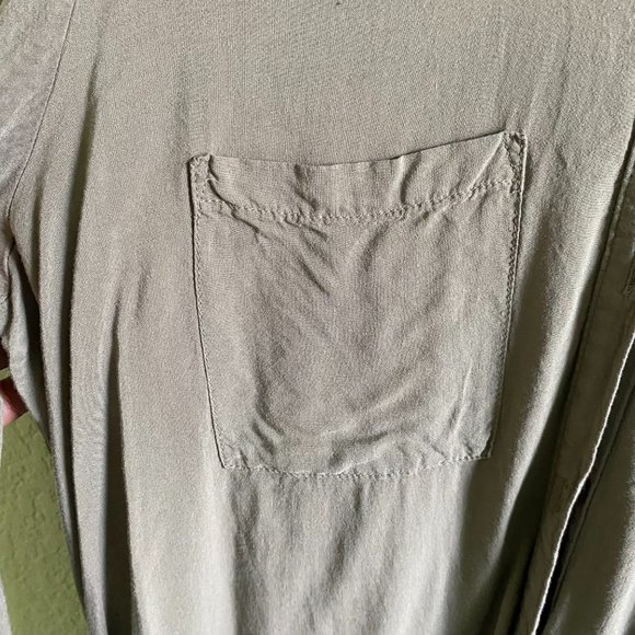 Ann Taylor Loft Green Button-Down Shirt Roll-tab Sleeves Spring Summer | Size MP - Picture 6 of 10